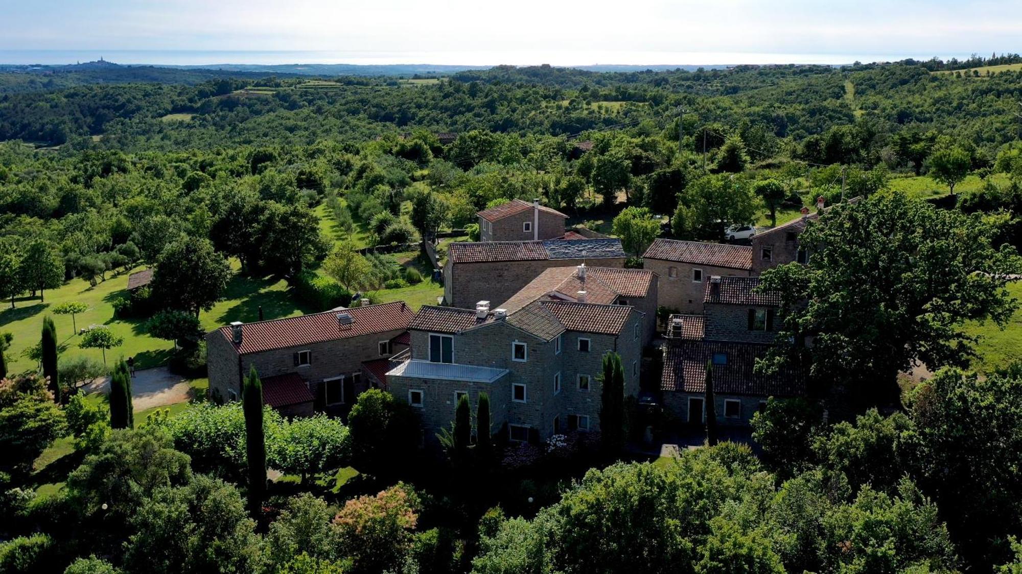 Apartmán L'Abbraccio Della Quercia Momjan Exteriér fotografie